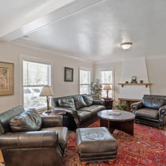 Golden Brewmaster House – Historic Stay