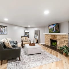 The King’s Nook | Lakewood Hot Tub Hideaway