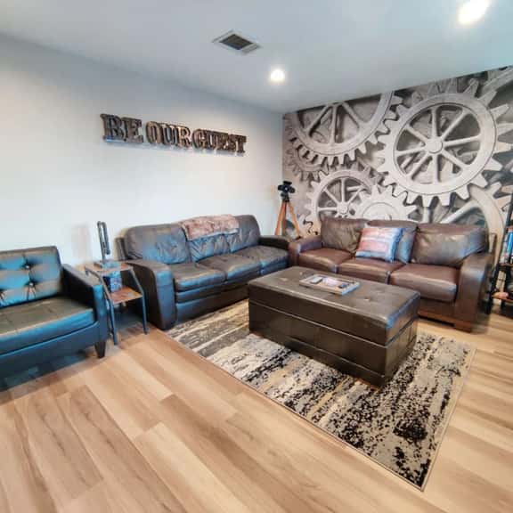 Stylish Steampunk Home for Extended Stays - Image 1