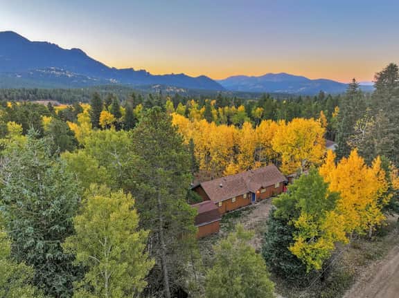 Bella's Place! Adorable cabin immaculate!