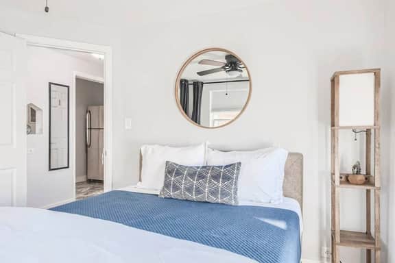 The Swedish Stay | Cozy Englewood Apartment